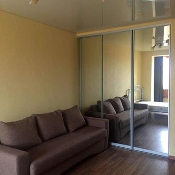 Науки просп. (Леніна), 21а