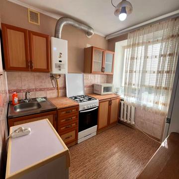 Данила Галицького бульв., 3