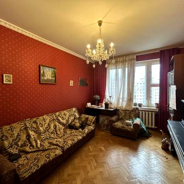 Дарницький бульв., 3