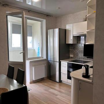 Сергія Данченка вул., 32