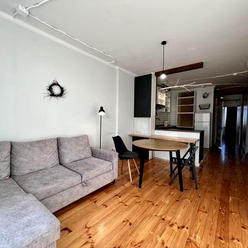 Вацлава Гавела бульв. (Івана Лепсе), 6/7а