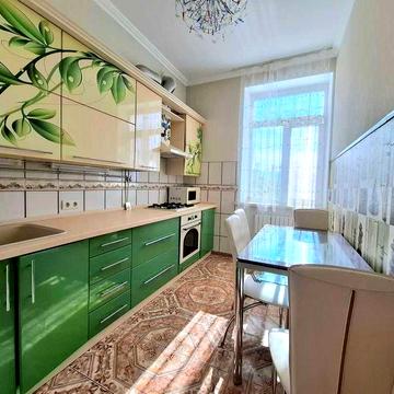 Продажа 3-х комнатной квартиры. Сухой Фонтан. Сталинка. Заходи и жив