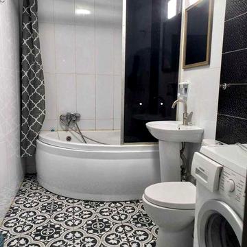 Двокімнатна квартира з сонячними панелями!