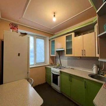 Квартира з косметичним ремонтом