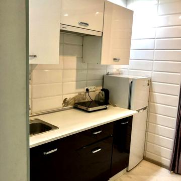 Євгена Чикаленка вул., 95