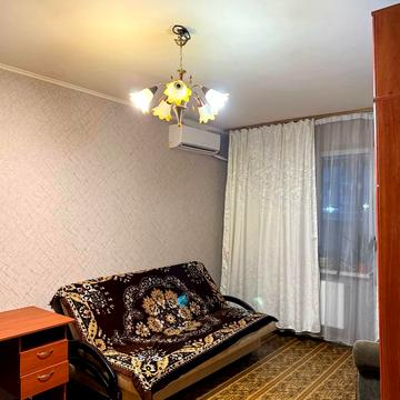 Анни Ахматової вул., 14-Б