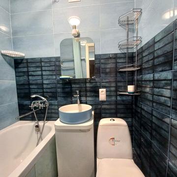 Героїв Дніпра вул., 15