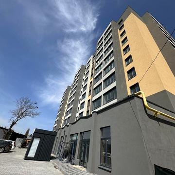 Романа Шухевича вул. (Курчатова), 8/4