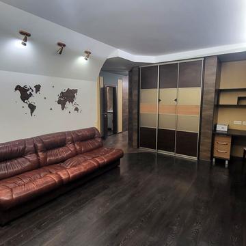 Єлизавети Чавдар вул., 5