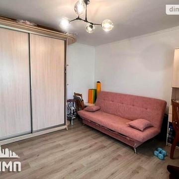 Продаж 3к Квартира Середній провулок