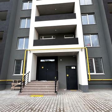 Інститутська, 6/1б