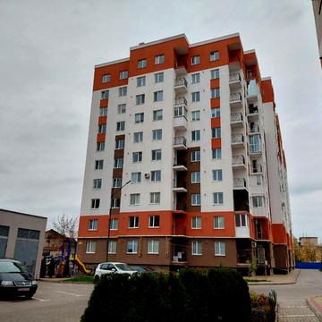 Зоряна вул., 8б