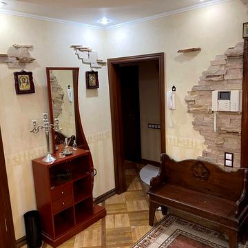 Академіка Заболотного вул., 28