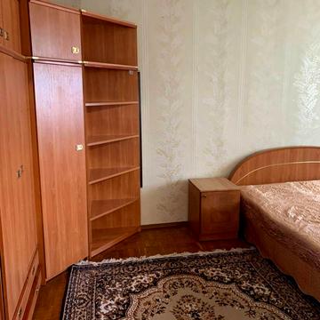 Райдужна вул., 33