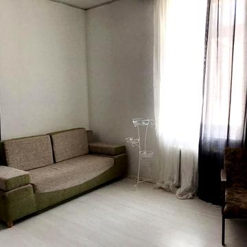 Українська вул., 7