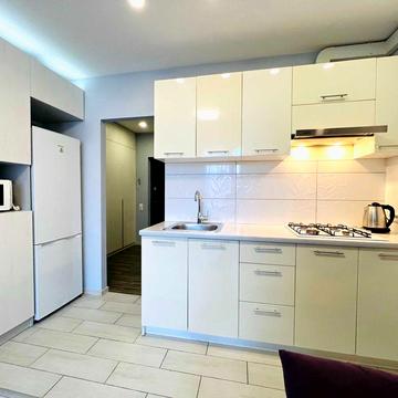 Сдам 2х. ком. квартиру на Победе , в ЖК Ривер Парк !