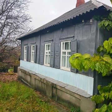 Продам в Люботине дом с большим участком