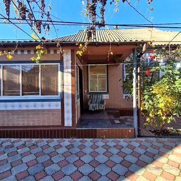 Продаж  цегляного будинку з сучасним комбінованим опаленням!