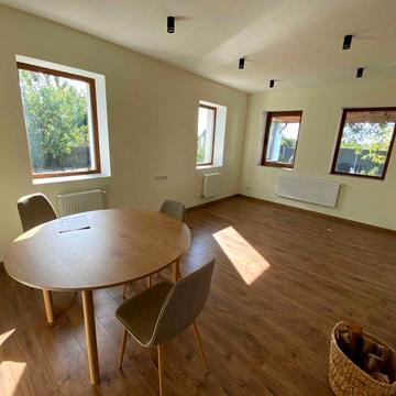 Будинок з ремонтом, в який ви одразу можете заїхати.