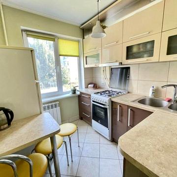 Оренда 2-кімнатної квартири по вул. Хоткевича