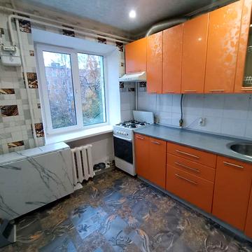 Оренда 2-х кімнатної квартири на третьому поверсі пяти поверхового бу