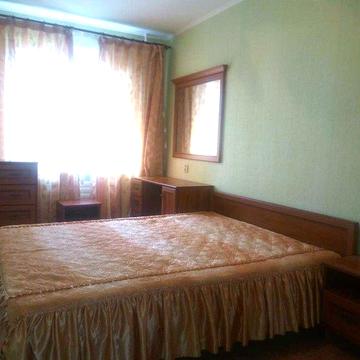 Довгострокова оренда 2-кімн квартири з усім необхідним, по Мазепи 33.