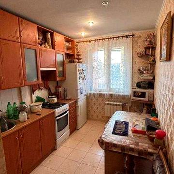 Продам 3к улучшенку 70м с  квадратным холлом, ХТЗ, Рогань, Класс