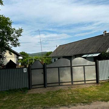 Продається будинок м.Чернівці с. Горошівці