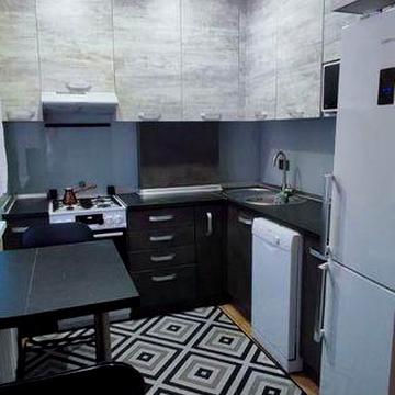 Продаж 3к квартири на 1-му поверсі в центрі міста