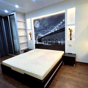 Академіка Глушкова просп., 9-Д