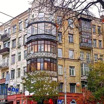 Продаж 1 кімнатної квартири На Львівської площі