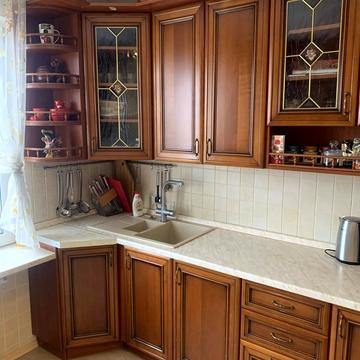 Європейського Союзу просп. (Правди), 19-А