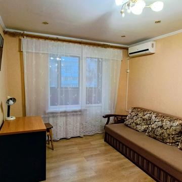 Деміївська вул., 35