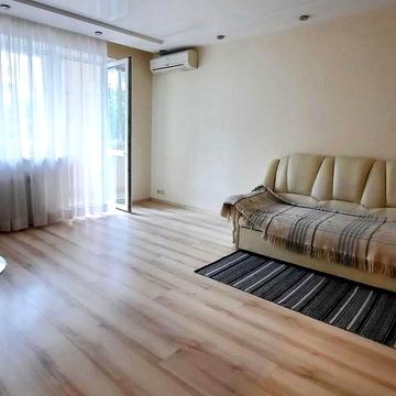 shev-03 С ремонтом двухкомнатная на Солнечной.