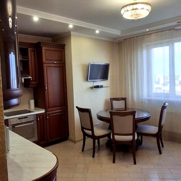 Героїв Оборони вул., 10-А