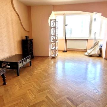 Михайла Омеляновича-Павленка вул. (Суворова), 19