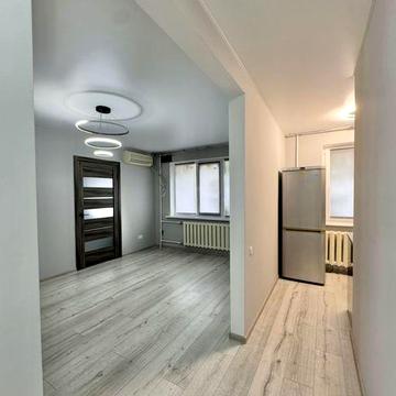 2 комн площадь Освобождения проспект Центральный(ул Лермонтова)