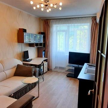 Продам 2к.квартиру у метро Дворец Спорта