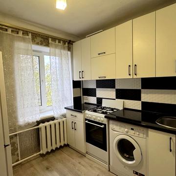 Київська вул., 15