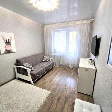 Сдам  2х кімнатну  з ремонтом, біля Парку