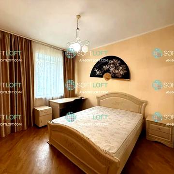 Незалежності просп. (Правди), 5