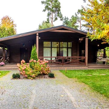 Андріяшева, 25