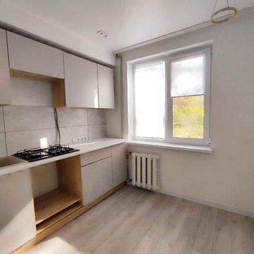 Продається 1 кім. квартира вул. Володимира Великого