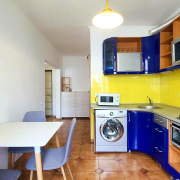 Бориса Гмирі вул., 15-А