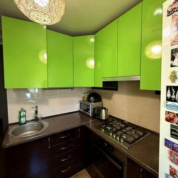 Продається 3-кімнатна квартира, Нові Будинки, цегляний будинок