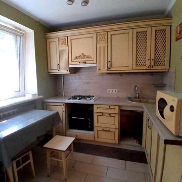 Здам 1-кімнатну квартиру по вул. Революції Гідності (Супруна)