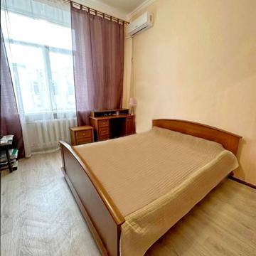 Дмитра Яворницького просп. (Карла Маркса), 65