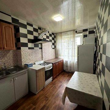 Продам 2 комнатную квартиру Мониторный дом 6 ж\м Парус