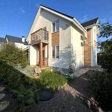 Будинок з Ремонтом та Меблями, 5,5 соток, затишний, недалеко від Києва