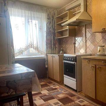 Здам 2 кім. квартиру  вул. Універсальна  27 - лівий берег р-н Янтарної